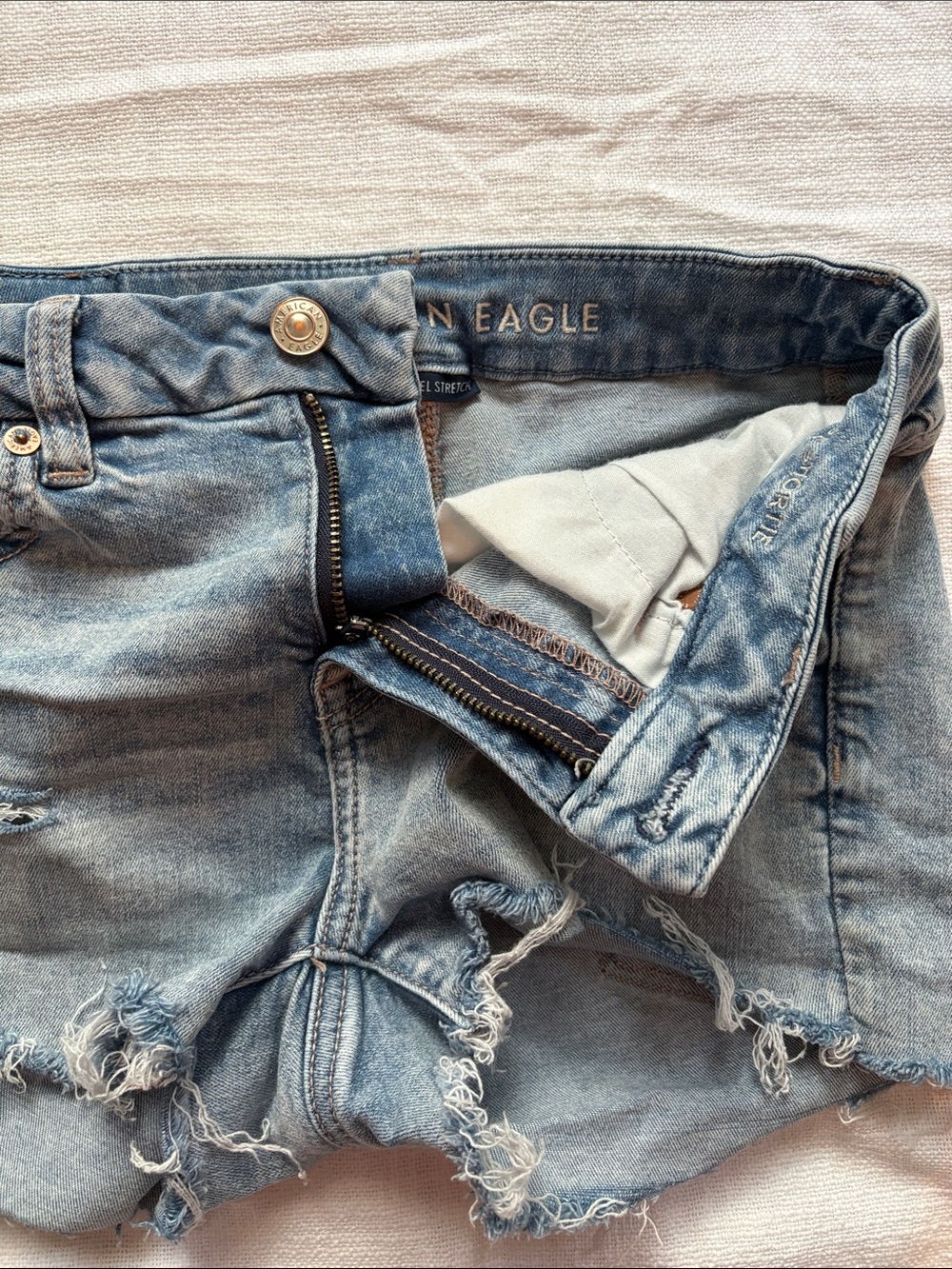 American Eagle Outfitters Faded Blue Distressed Denim Cutoff Shorts - Picture 4 of 8